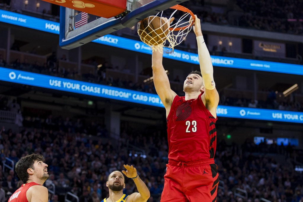 队记：克林根篮板比特纳&大洛好 护框比约基奇好 该被视为基石